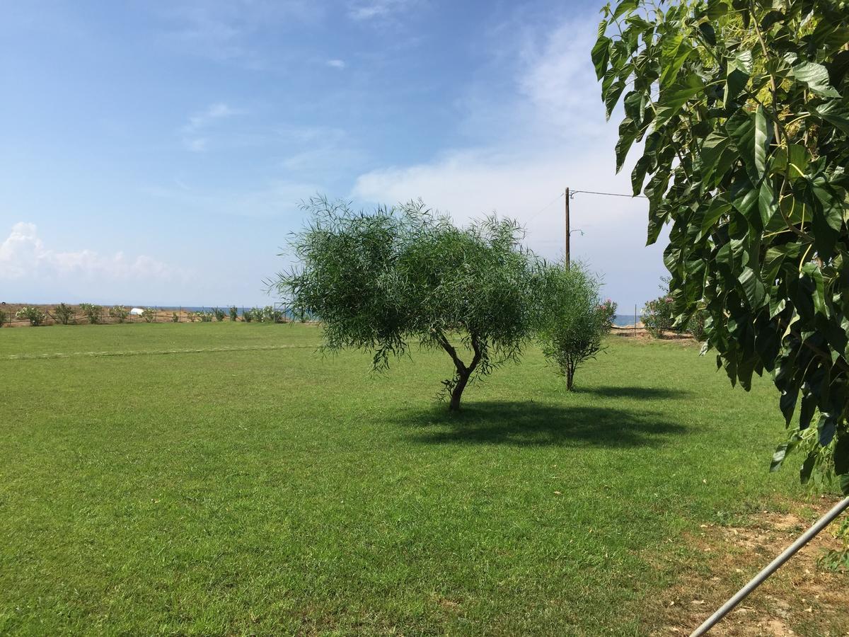 Ostria Hotel Kakovatos Beach ซาคาโร ภายนอก รูปภาพ