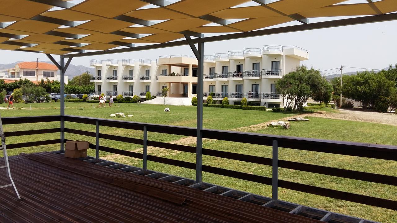 Ostria Hotel Kakovatos Beach ซาคาโร ภายนอก รูปภาพ