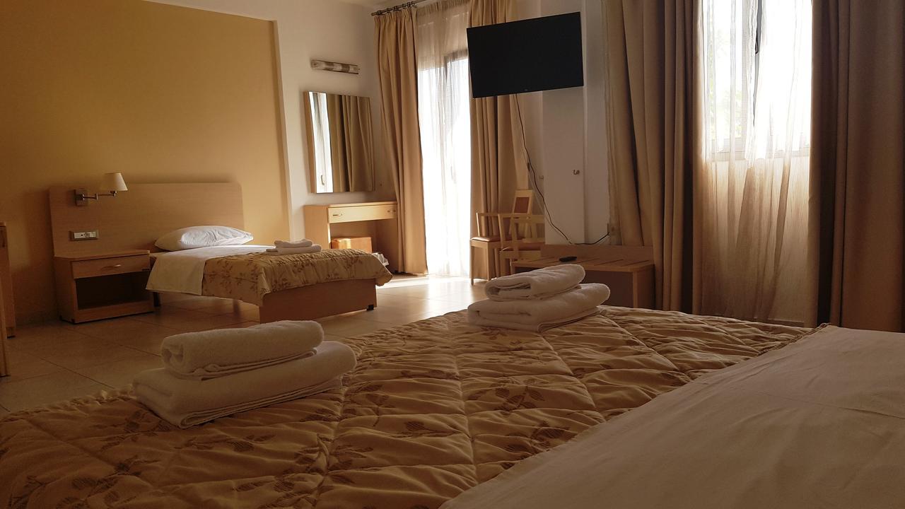 Ostria Hotel Kakovatos Beach ซาคาโร ภายนอก รูปภาพ